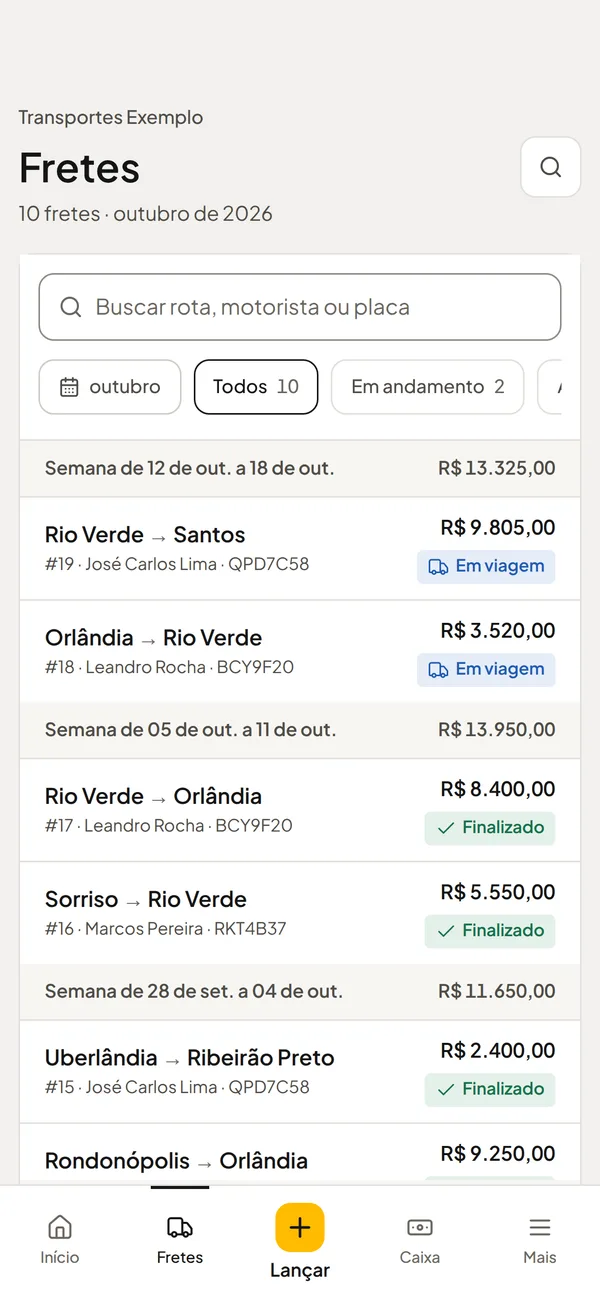 Trecho no celular: lista de fretes de outubro, com valor e situação de cada um
